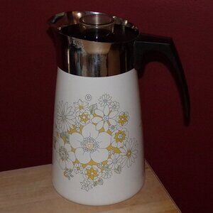 RARE! Hard to Find Vintage Corning Ware 1970's 10 Cup Coffee Pot